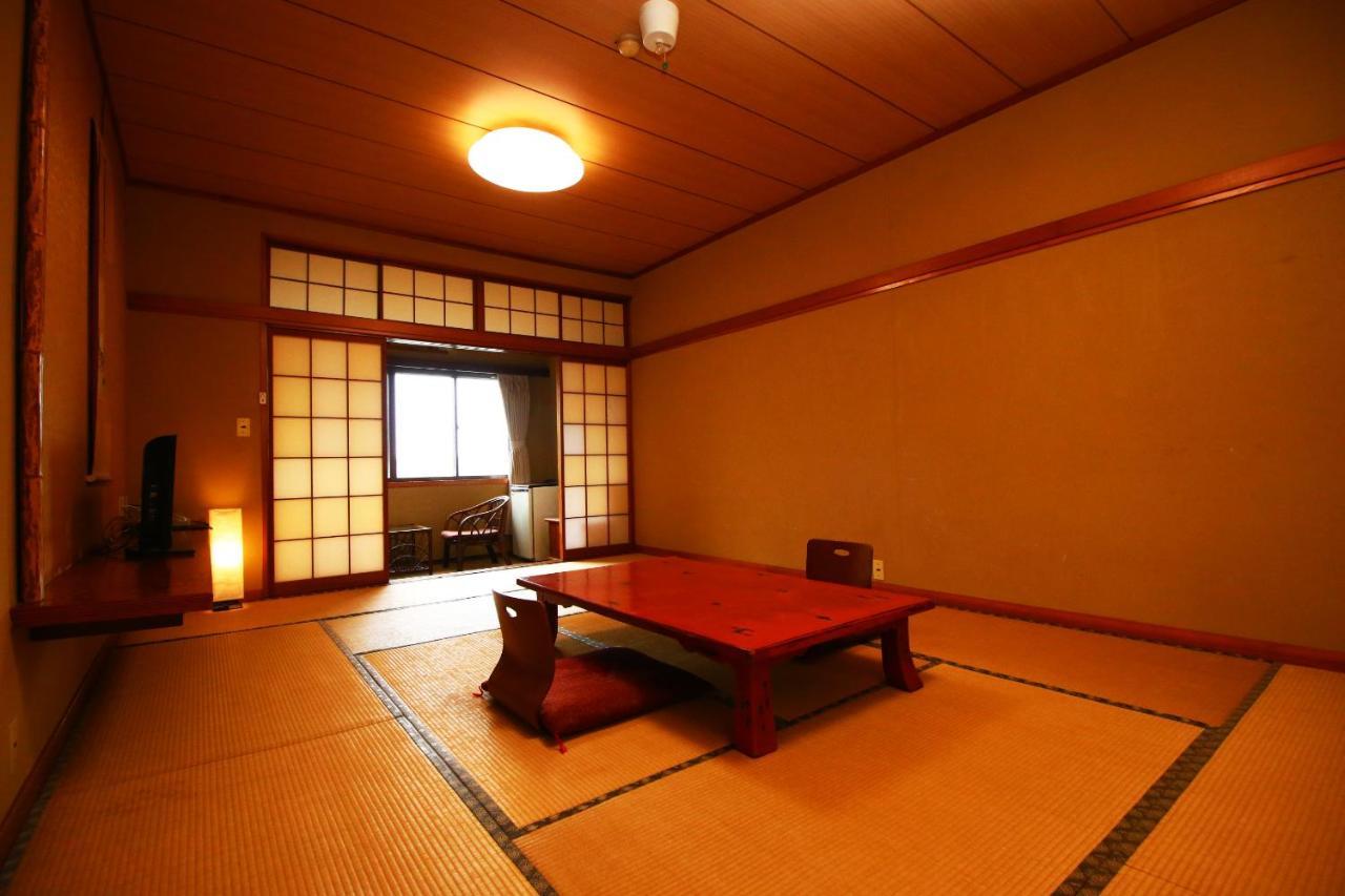 Oyado Kagetsu Hotel Sado Exterior photo